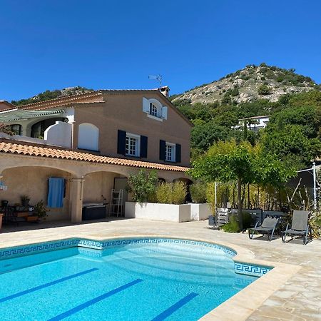La Roca Flora Hotel Le Plan-de-la-Tour Екстериор снимка