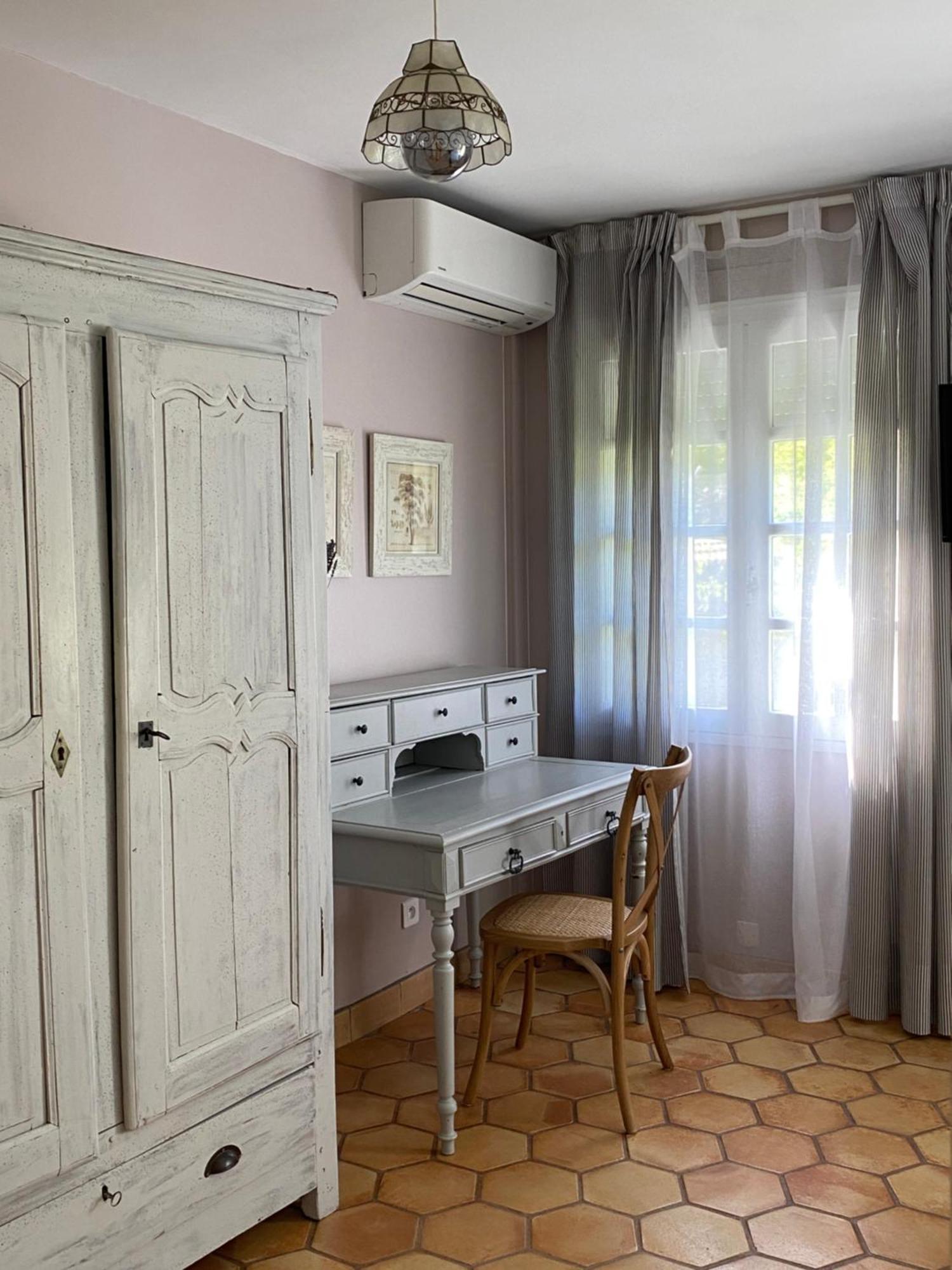 La Roca Flora Hotel Le Plan-de-la-Tour Екстериор снимка