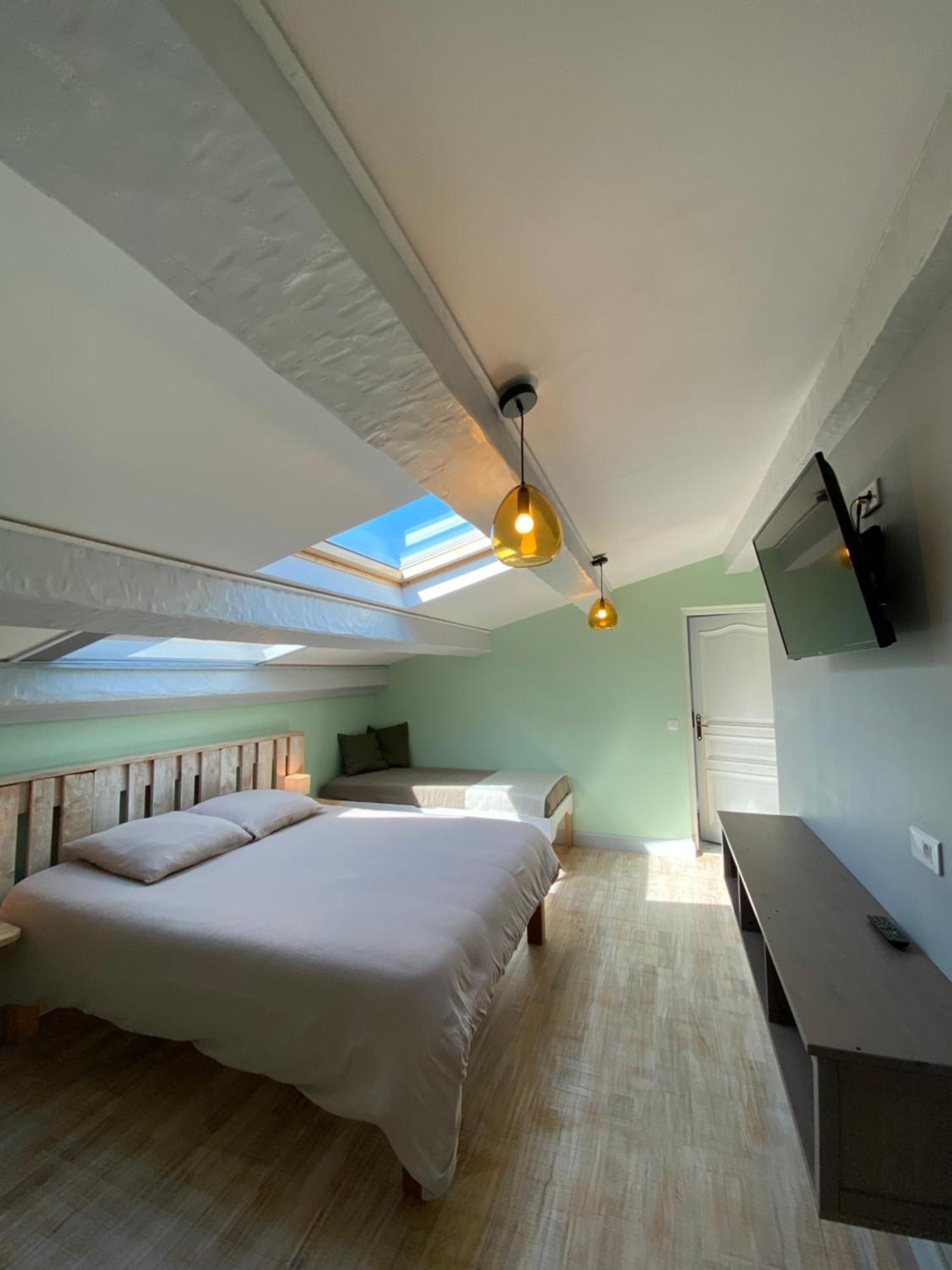 La Roca Flora Hotel Le Plan-de-la-Tour Екстериор снимка