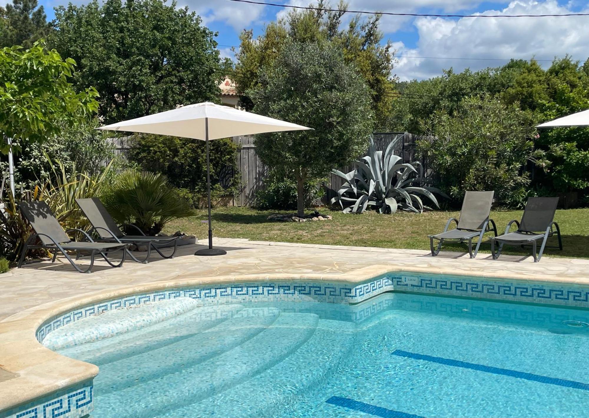 La Roca Flora Hotel Le Plan-de-la-Tour Екстериор снимка